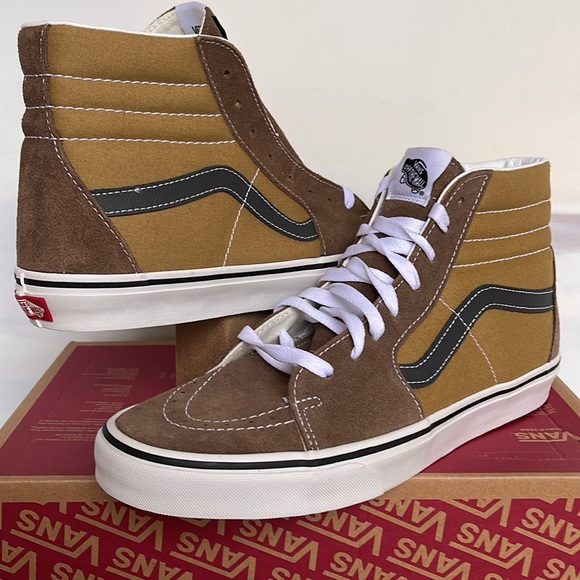 Vans Men’s Sk8-Hi
Canvas/Suede Pop Brown/Mu
VN000CMXBF0
Sneakers - Picture 9 of 16